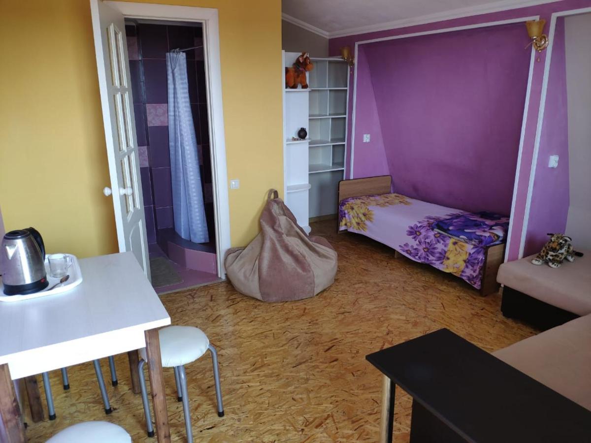 סוקהום Guest House Anna מראה חיצוני תמונה